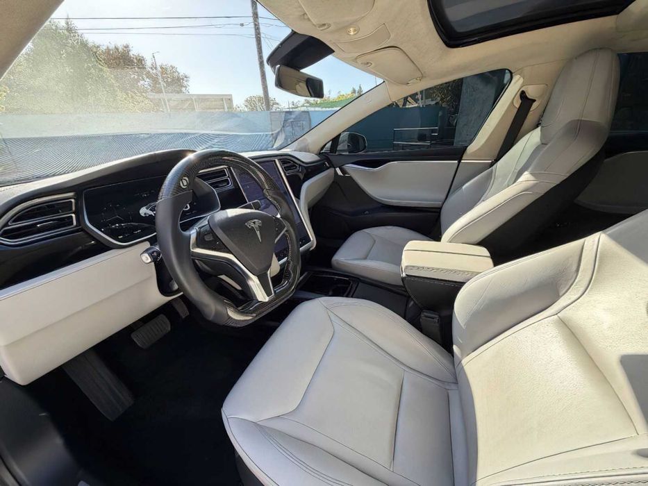 Tesla Model S 75D      2016