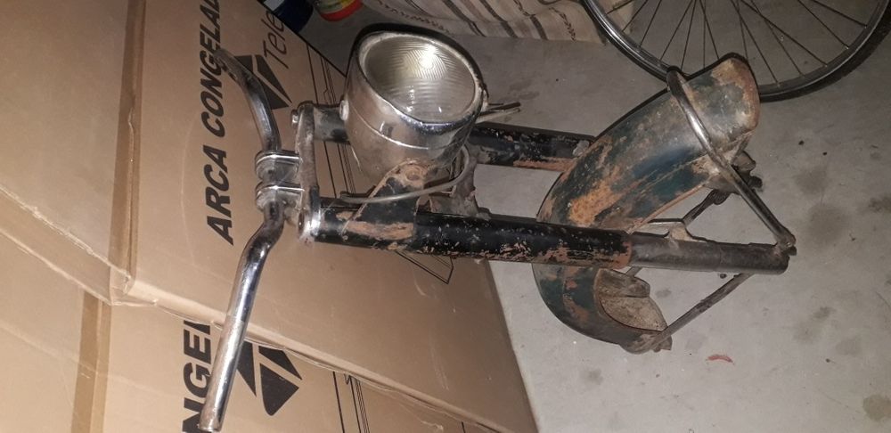 Tampas e outras peças