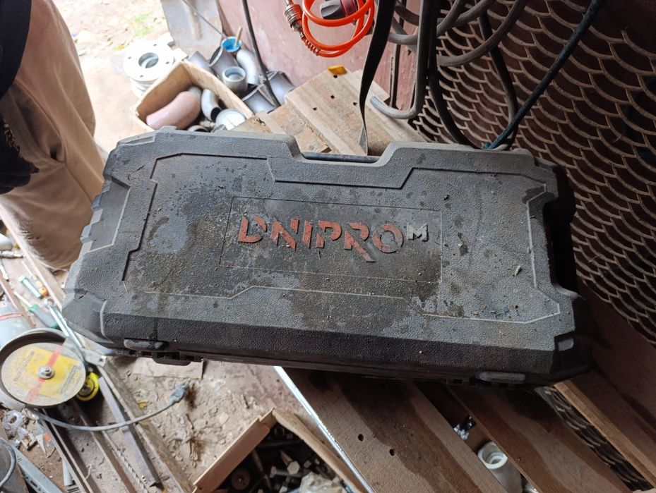 Кейс від перфаратора Дніпро м