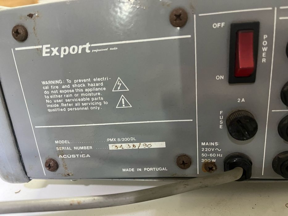 Mesa grande amplificada 300w