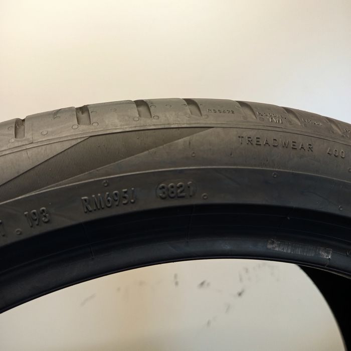 255/40R21 Pirelli Scorpion