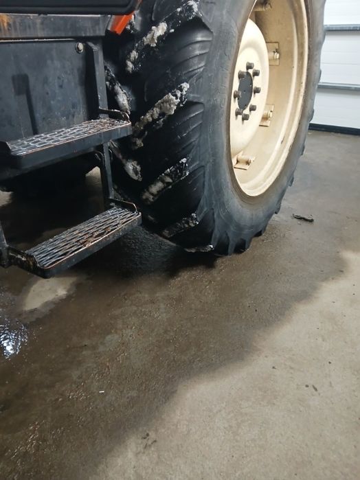 Opona Taurus 16.9/34