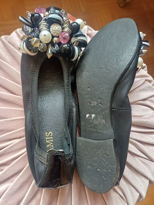 Piękne skórzane balerinki r.39