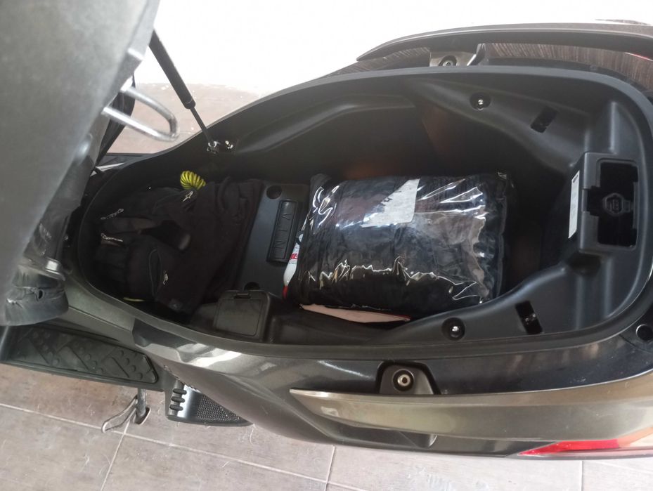 Mota/Maxi Scooter Kinco Donwtonw 300I