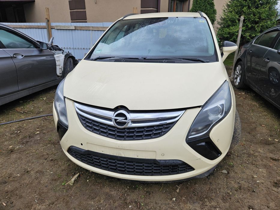 Опель Зафіра Ц Бампер Капот Крило Фара Стоп Решітка Скло Opel Zafira C