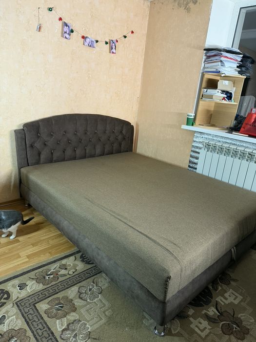 Ліжко,( ліжко двохспальне, ліжко велике)