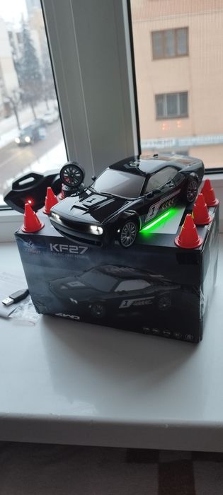 Радіокерована Дрифт машинка Dodge Challenger 1:20 з LED і 4WD