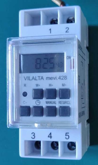 Um Interruptor horário Vilalta Mevi.428