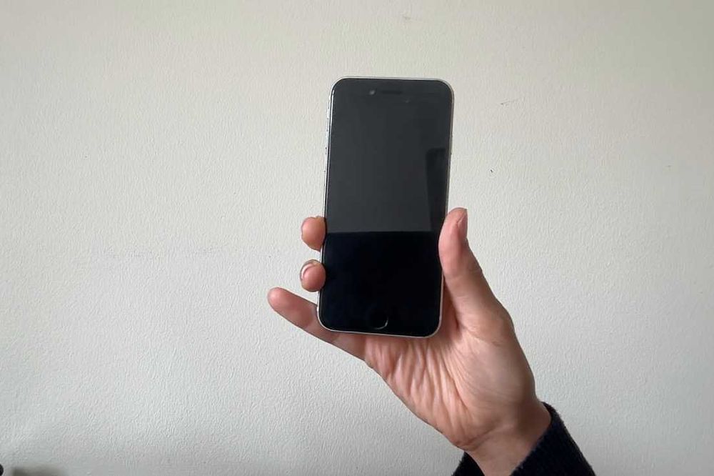 iPhone SE 2020 (placa touch não funciona a 100%)
