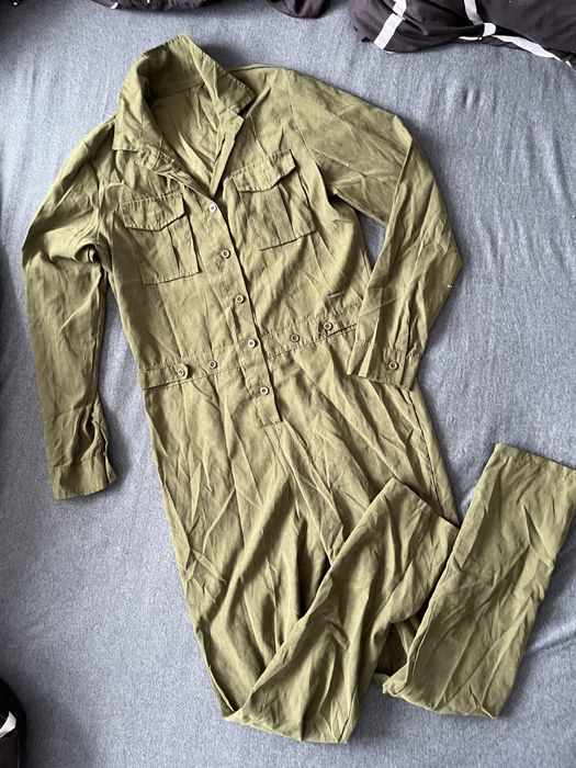 Kombinezon bawełniany kołnierzyk na stójkę khaki