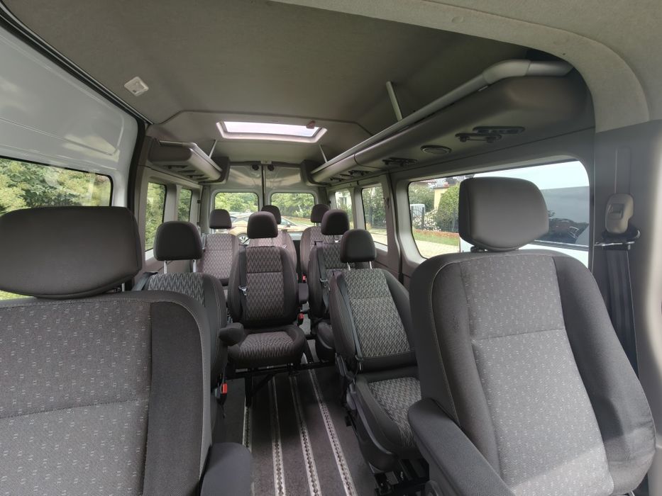 Wynajem busa, bus 9 osobowy VIp, long, regulowane fotele