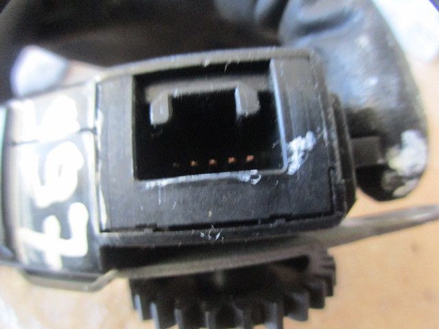 Motor da comporta da sofagem TOYOTA Auris Hatchback (_E15_)