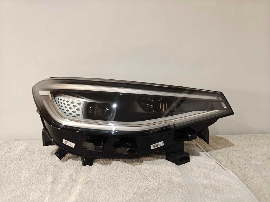 Lampa Prawy Przód Full LED IQ LIGHT Volkswagen ID4 ID.4 EUROPA