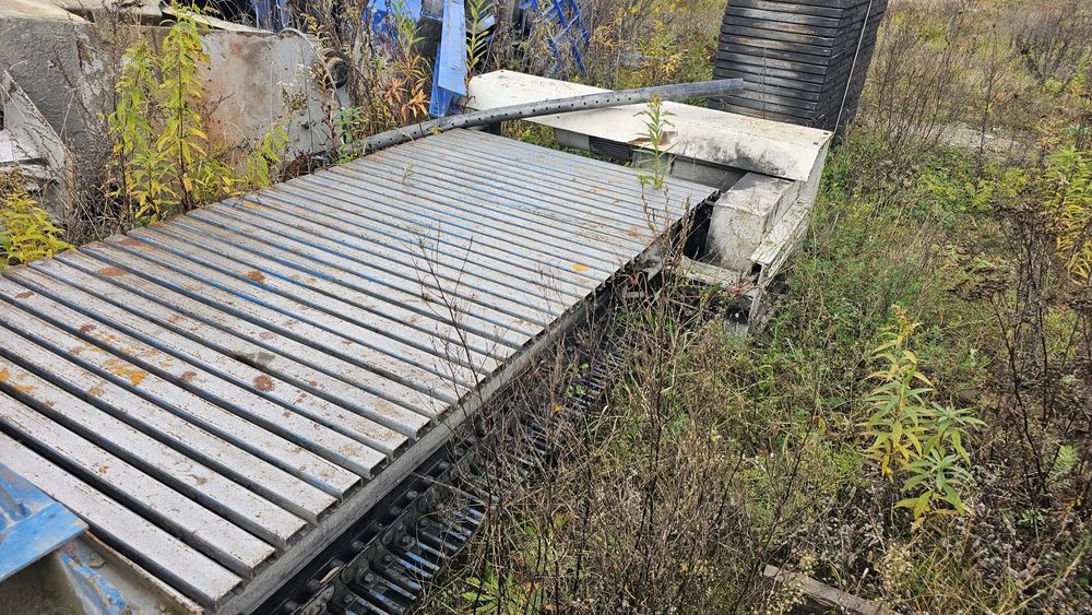 HESS podajnik pancerny