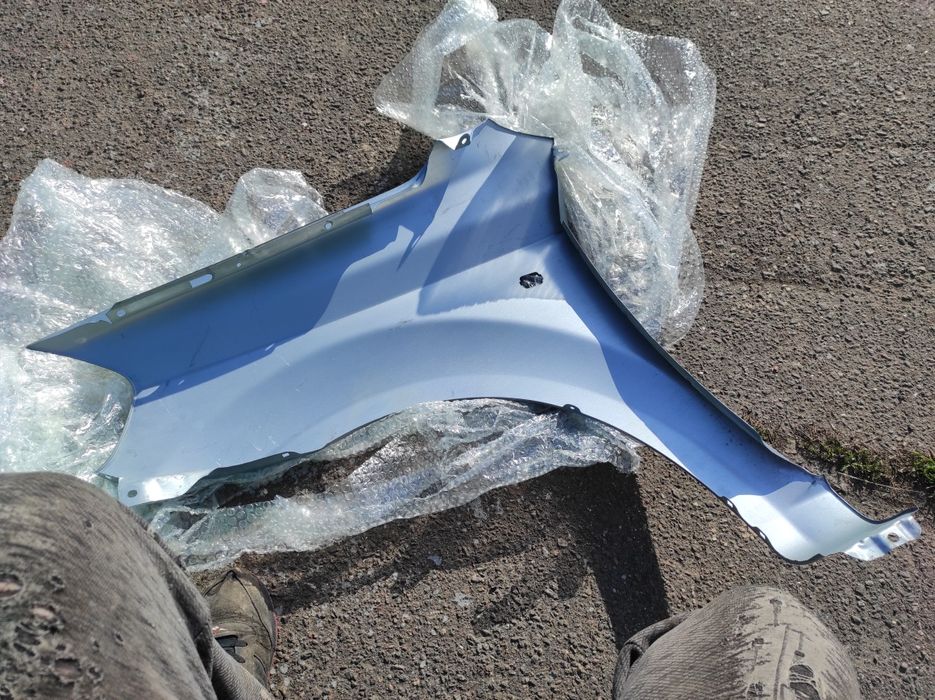 Крило праве на Шевроле Авео т250