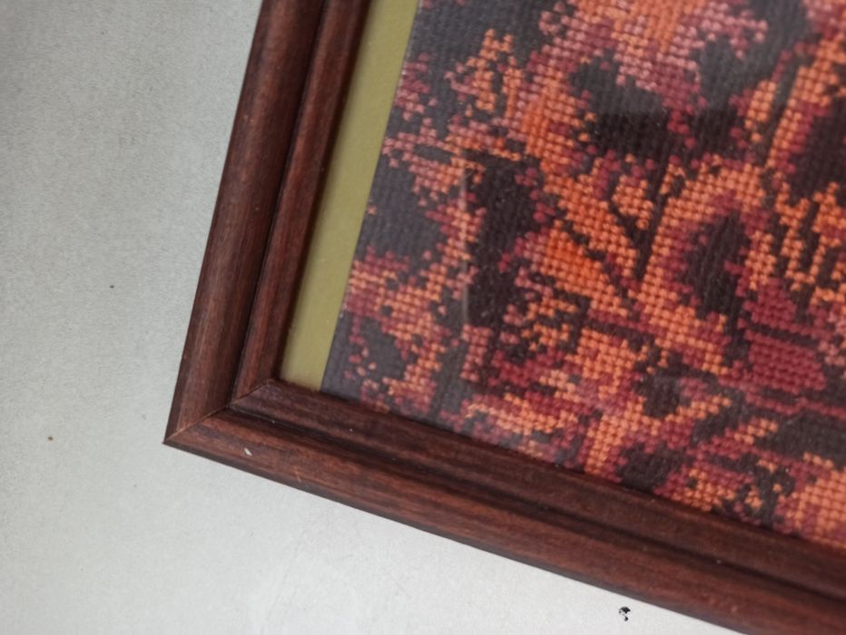 Картина вышивка аисты, журавли на фоне размер 26 на 31.3 см  заката