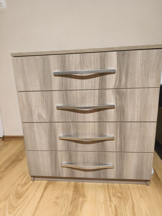 Komoda z 4 szufladami