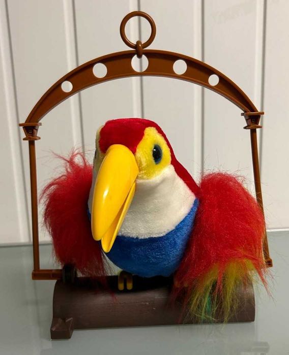 Brinquedo papagaio que repete