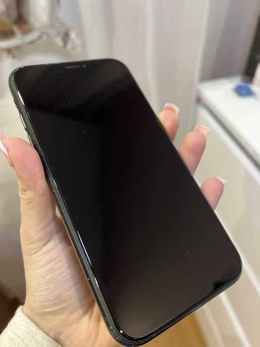 Iphone XR black 64гб