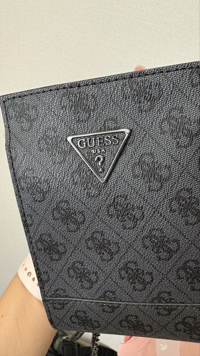 Сумочка Guess. Через плече!