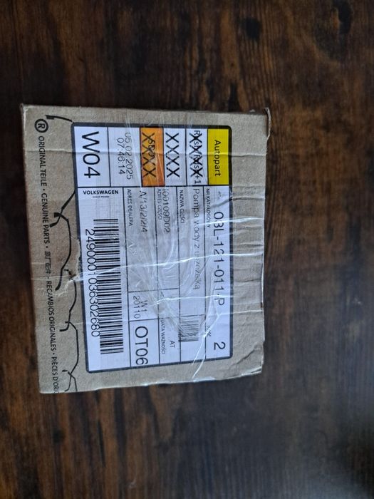 Pompa wody z uszczelką OE 03L121011P