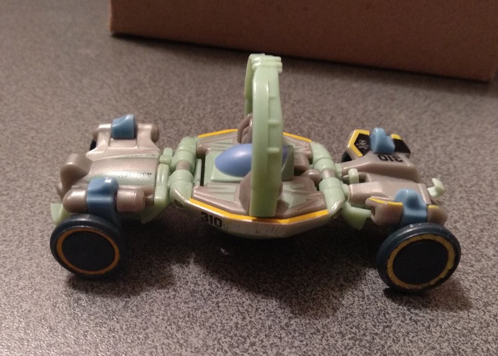 Hot Wheels Ballistik Autokula