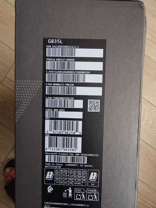 Ноутбук Asus ROG Strix Scar 18 G835L Intel 9-275HX/64/4TB/RTX5090 24Gb