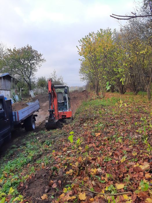 Usługi minikoparką 3t, wywrotka 3.5t