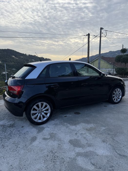 Audi A1 Sportback 1.6 TDI 105cv | 2012 | 179.000 km |
