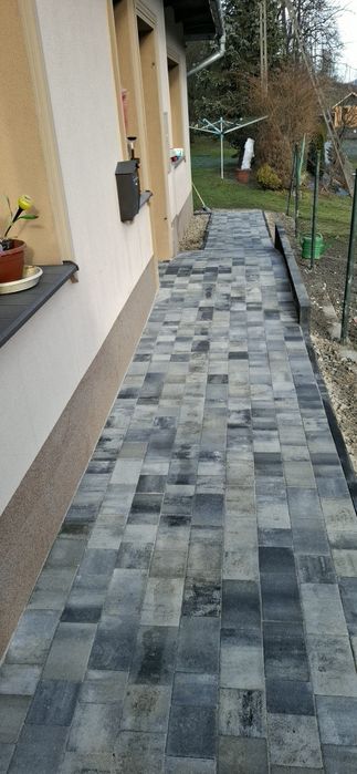 Usługi Brukarskie Prace ziemne minikoparka Koparka