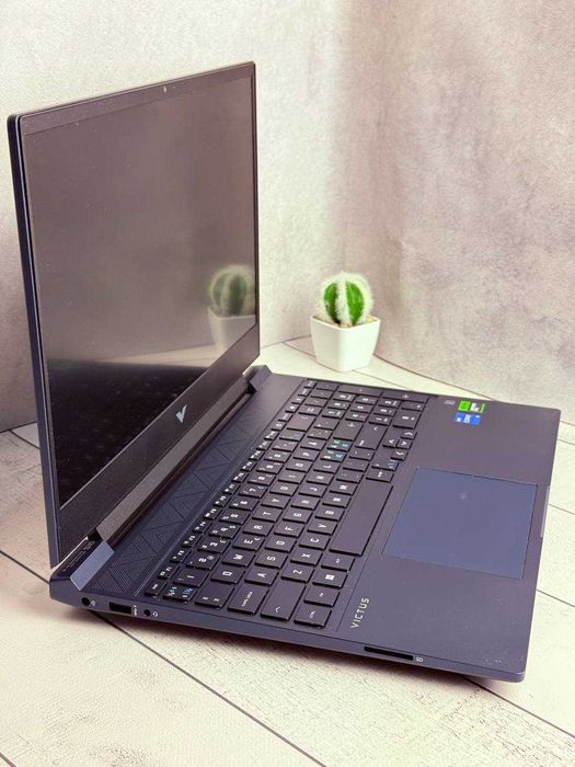 HP Victus 15 i5-12450H RTX 3050 16GB