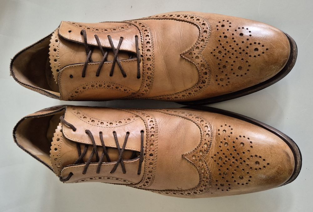 2200 zł w salonie PATRICK HELLMANN roz. 46.5 skóra naturalna w całości