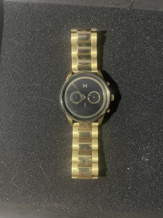 Relogio MVMT como novo