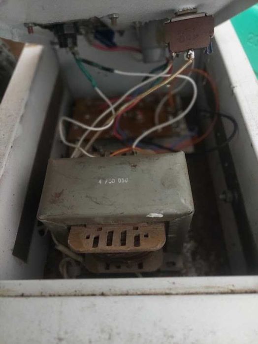 Зарядне устройство ВСА-5К і інші.