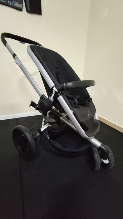 Carrinho de bebê cybex  quinny buzz xtra