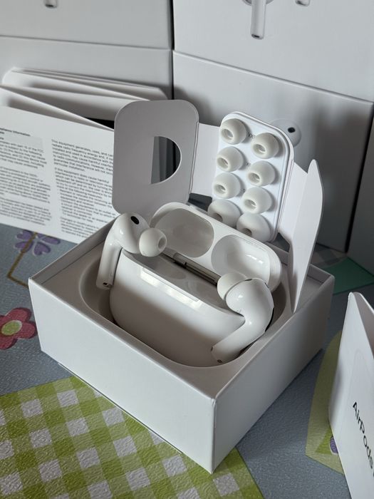 Навушники Apple AirPods Pro 3 Generation (Шумоподавлення)