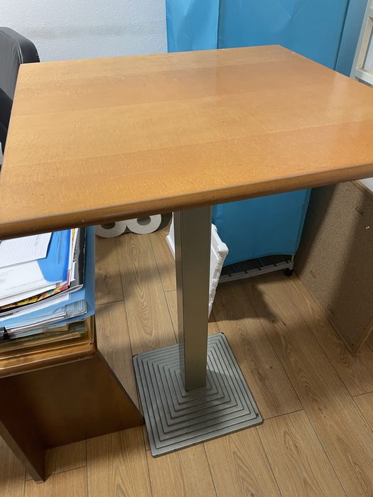 Mesa de pé alto  com tampo 70x70