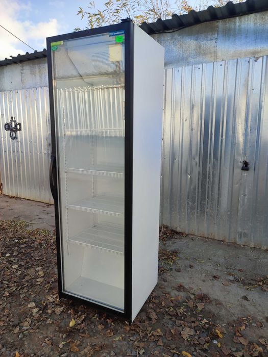 Холодильна вітрина шафа холодильник холодильні вітрини