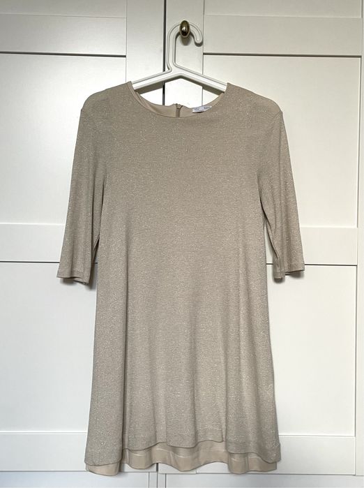 Beżowa sukienka ze złotą nicią Zara S