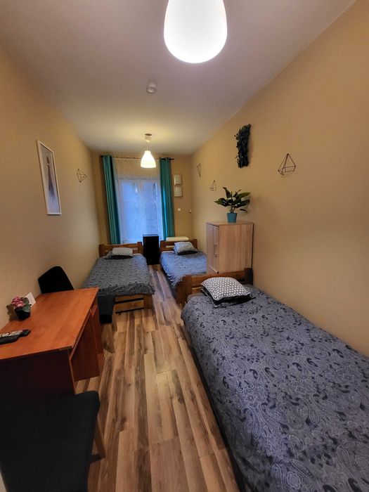 Pokoje Siemińskiego 22  centrum Gliwice - Prywatny parking