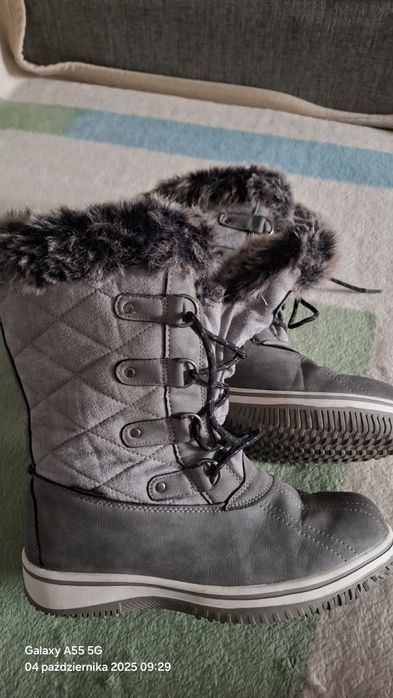 Ocieplane, wodoodporne śniegowce Mols