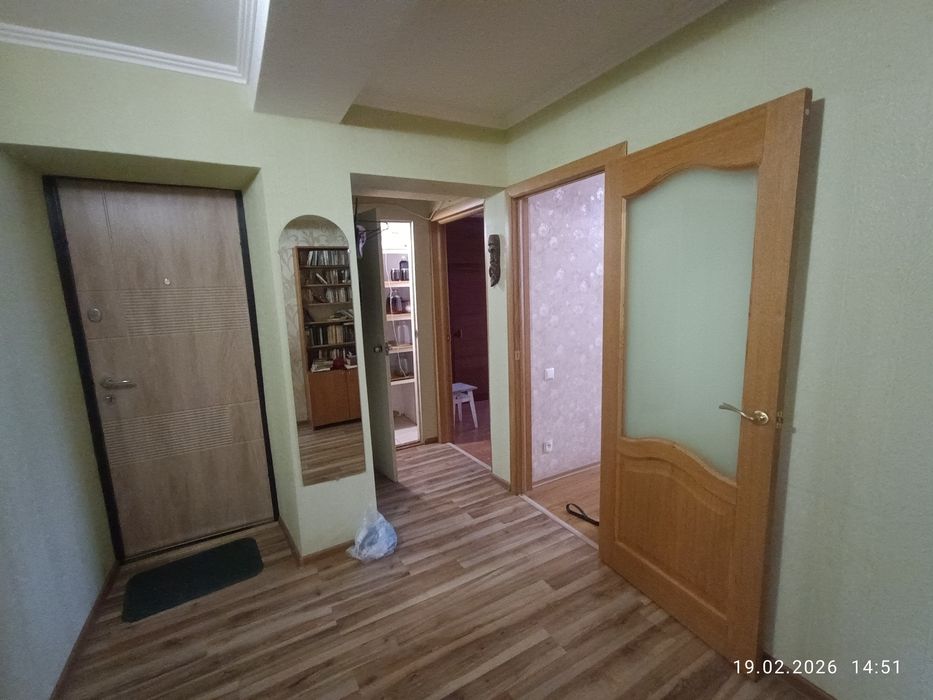Продаж 3 кімн  Квартири ГАРНИЙ стан