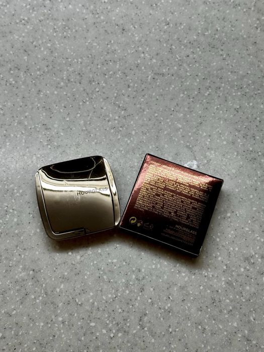 450 грн‼️ Рум'яна Hourglass Ambient Lighting Blush/4,2g