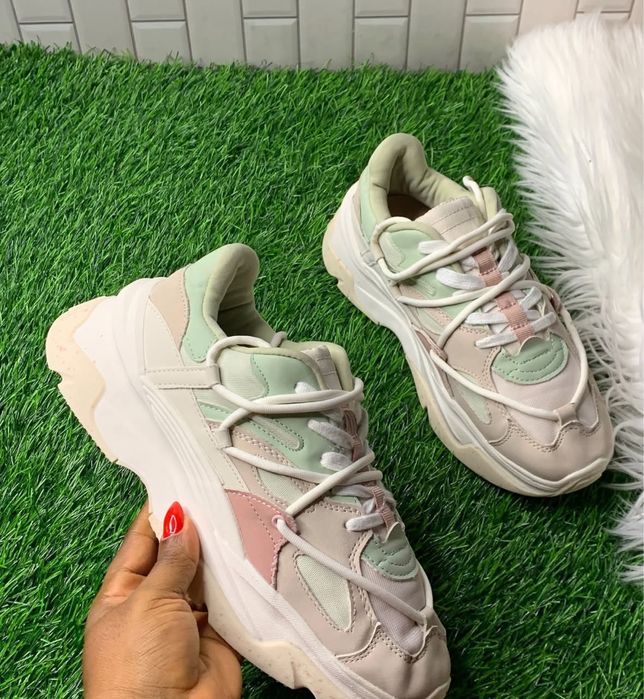 Кросівки bershka 38 розмір