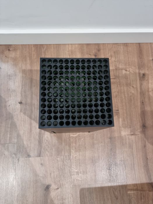 Xbox series X - 2TB - Sem comando - Com cabo HDMI