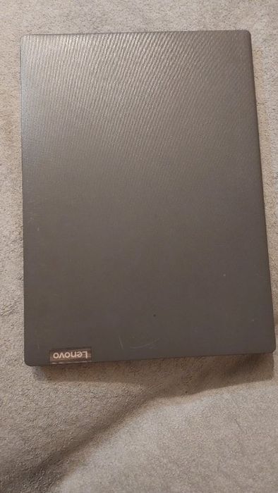 Sprzedam uszkodzony laptop LENOVO V14 ADA 82C6
