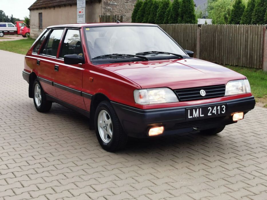 Polonez Caro