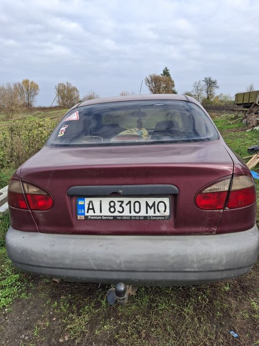 Автомобіль Daewoo Lanos