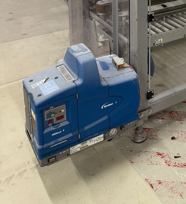 Nordson Клейова станція