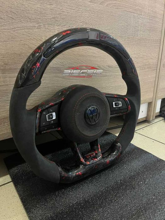 Volante VW Carbono com LED Display | Golf GTI / R (MK5 MK6 MK7 MK8)